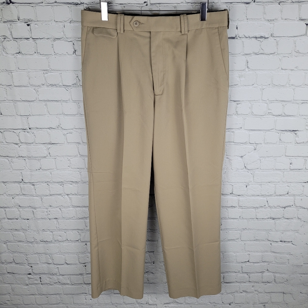 TILLEY ENDURABLES | chino khaki wrinkle resistant travel pants